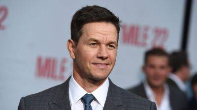 Mark Wahlberg To Star In ‘The Family Plan’ For Apple Original Films And Skydance - deadline.com - county Hart - Jersey - city Pittsburgh - Netflix