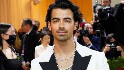 Joe Jonas - Joe Jonas Has Some Thoughts About Injectables - glamour.com - Hollywood