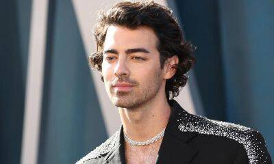 Joe Jonas - Joe Jonas opens up about using injectables on his face: ‘I felt comfortable’ - us.hola.com