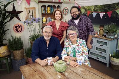 Ellie Kemper - Paul Hollywood - Amanda Seales - Prue Leith - Ross Mathews - Jerry Oconnell - Zach Cherry - Richard Brown - Amanda Kloots - Roku Sets U.S. “The Great Baking Show” Adaptation with Ellie Kemper and Zach Cherry (TV News Roundup) - variety.com - Britain - USA