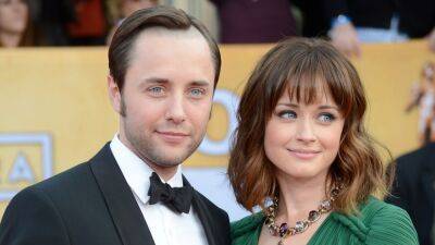 Alexis Bledel and Vincent Kartheiser Split After 8 Years of Marriage - www.glamour.com - Indiana