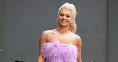 Liberty Poole - Love Island star Liberty Poole wins style points in pink feathers and 90s-style jeans - ok.co.uk - county Love