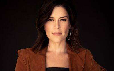 Neve Campbell to Headline David E. Kelley, Michael Connelly ABC Series ‘Avalon’ - variety.com - county Campbell