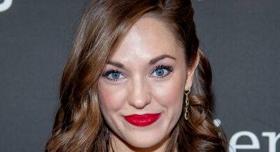 Broadway Star Laura Osnes Sues Newspaper for Defamation After Firing Claims - www.justjared.com - New York