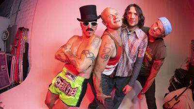 Red Hot Chili Peppers to Receive Global Icon Award and Perform at 2022 MTV VMAs - variety.com - New Jersey - Chad