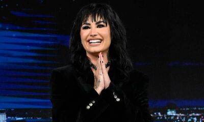 Jimmy Fallon - Wilmer Valderrama - Demi Lovato - Demi Lovato shares hilarious backstage moment at The Tonight Show Starring Jimmy Fallon - us.hola.com