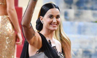 Katy Perry - Katy Perry hilariously reacts to viral video of her throwing pizza slices to fans at a nightclub - us.hola.com - Las Vegas