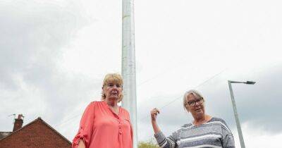 Residents' fury over 15 metre high 6G mast that appeared without warning - www.manchestereveningnews.co.uk