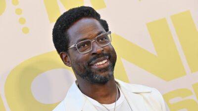 Sterling K.Brown - Regina Hall - Will Marfuggi - This Is Us - Sterling K. Brown on Post-'This Is Us' Transformation, Convincing His Wife to Give Him Cornrows (Exclusive) - etonline.com - Los Angeles