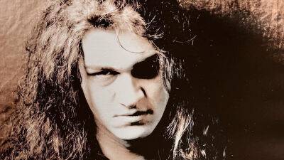 Jem Aswad-Senior - Former Cradle of Filth Guitarist Stuart Anstis Dies at 48 - variety.com - county Suffolk