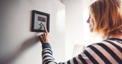 Ten common household devices racking up your energy bills by £140 a month - www.ok.co.uk - Britain