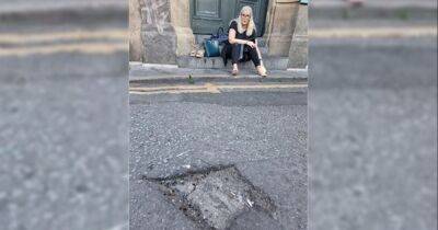 Mum's fury as she breaks both ankles and is left in 'excruciating pain' after falling in pothole - manchestereveningnews.co.uk - Manchester