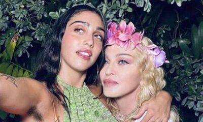 Lourdes Leon - Chris Hemsworth - Madonna Ritchieа - Mercy James - David Banda - Rocco Ritchie - Lourdes Leon and Madonna have an epic time in Sicily aboard a yacht - us.hola.com - Italy - India