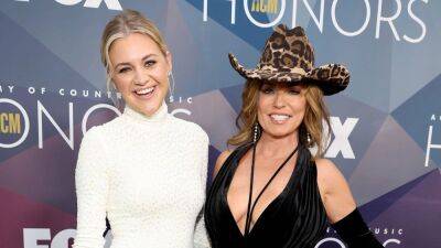 Kelsea Ballerini - Shania Twain - Shania Twain Says She's 'Blown Away' After Kelsea Ballerini Wears Her 1999 GRAMMYs Dress (Exclusive) - etonline.com - Tennessee - city Nashville, state Tennessee