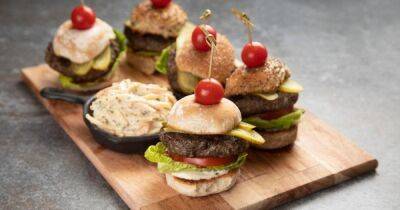 A delicious Haggis Sliders recipe just in time to celebrate National Burger Day - www.dailyrecord.co.uk - Scotland - USA