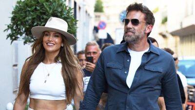 Jennifer Lopez - Ralph Lauren - Lake Como - Ben Affleck - Jennifer Lopez Steps Out in White With Ben Affleck During Honeymoon In Italy - etonline.com - Italy