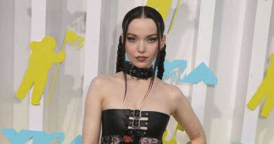 Dove Cameron dedicates MTV VMA to 'all of the queer kids out there' - www.msn.com - New Jersey