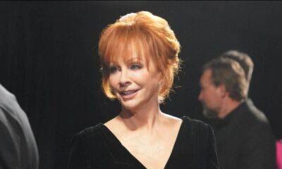 How Reba McEntire really feels about stepson's divorce from Kelly Clarkson - hellomagazine.com