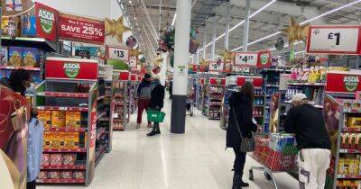 Martin Lewis - Williams - Mum 'gobsmacked' by what ASDA shopper does behind her in the supermarket queue - manchestereveningnews.co.uk - Britain - Jordan