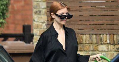 Stacey Dooley - Kevin Clifton - Stacey Dooley looks chic as she parades blossoming baby bump after pregnancy announcement - ok.co.uk - London