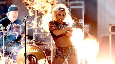 Harley Quinn - Joaquin Phoenix - 25 Times Lady Gaga Has Channeled Harley Quinn - glamour.com