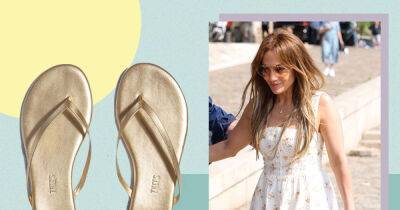 Jennifer Lopez - Jennifer Lopez has repeatedly worn these £40 flip flops on her European holiday – and they’re still in stock - msn.com - Brazil - Paris - Italy - Las Vegas