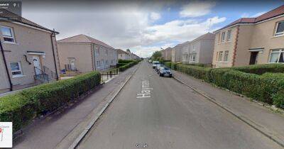 Two men rushed to hospital after 'stabbing' on residential Glasgow street - www.dailyrecord.co.uk - Scotland - Beyond