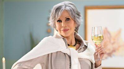 10 Gray Bob Ideas for Fabulous Hair at Any Age - www.glamour.com - Britain - France