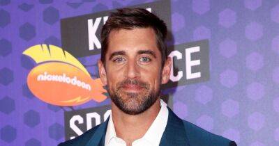 Aaron Rodgers - Aaron Rodgers Reacts After Podcaster Asks How Many People He ‘Killed’ by Refusing COVID-19 Vaccine - usmagazine.com - California