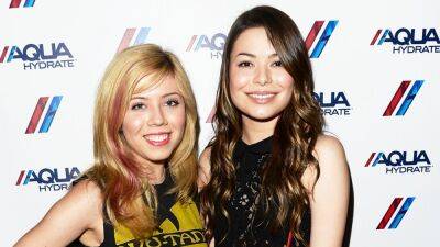 Gwen Stefani - Avril Lavigne - Miranda Cosgrove - Sam Puckett - Jennette McCurdy Opens Up About Friendship With Miranda Cosgrove and Why She's Not in the 'iCarly' Reboot - etonline.com
