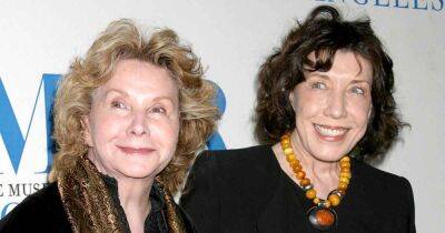John Travolta - Lily Tomlin - Lily Tomlin and Jane Wagner’s Relationship Timeline: A Look at Their 5 Decades of Romance - usmagazine.com - New York - Tennessee
