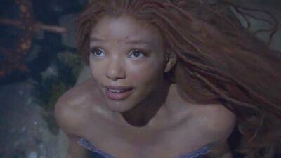 Jonah Hauer - Halle Bailey - ‘Little Mermaid’ Live-Action Trailer: Watch Halle Bailey Sing ‘Part of Your World’ - etonline.com - county Young - city Hollywood, county Young