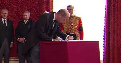 Charles Iii III (Iii) - Williams - queen consort Camilla - People baffled over Prince William's writing technique as he signs proclamation - manchestereveningnews.co.uk - Britain - parish St. James