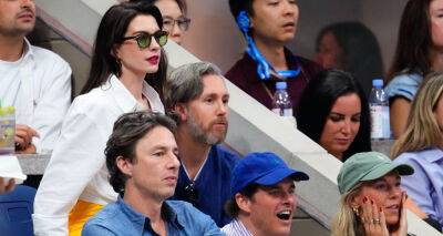 Anne Hathaway Hangs Out with Zach Braff, James Marsden, & More at U.S. Open 2022 - www.justjared.com - Spain - Norway - county Arthur - New York - county Queens - county Ashe
