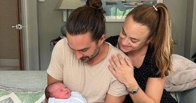 Jamie Oliver - Laura Whitmore - Marvin Humes - Joe Wicks shares baby daughter's gorgeous name as he posts sweet photo - dailyrecord.co.uk