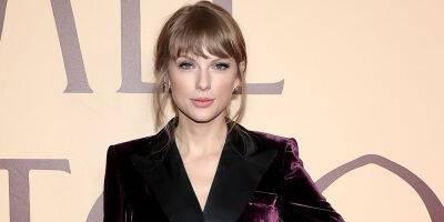 Taylor Swift Reveals the Meaning of the Red Scarf in 'All Too Well' - www.justjared.com