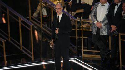 Kenan Thompson - Jesse Armstrong - Emmys 2022: 'Succession' Wins Best Drama Series - etonline.com