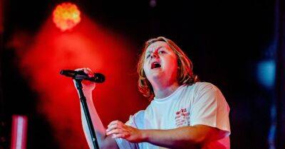 Lewis Capaldi - Lorraine Kelly - Lewis Capaldi thought he was 'dying' before Tourettes diagnosis - dailyrecord.co.uk - Scotland