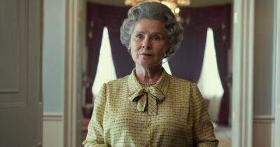 Elizabeth Ii - Peter Morgan - Crown resumes filming after production paused for one day following Queen's death - ok.co.uk