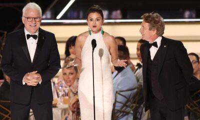 Selena Gomez - Emmy Awards - Steve Martin - Selena Gomez cracks hilarious jokes about her co-stars during the 2022 Emmy Awards - us.hola.com