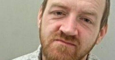 Knifeman who stabbed victim in the neck in brutal attack caught 200 miles away after huge manhunt - www.manchestereveningnews.co.uk