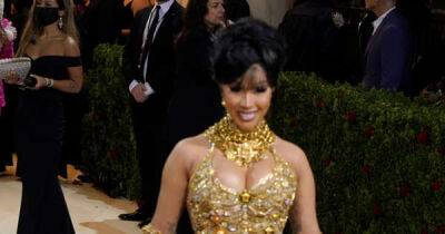 Cardi B pays a surprise visit to her old school - www.msn.com - county York - county Kay - county Bronx