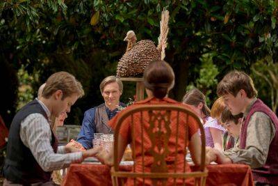 Jim Bob - Richard Thomas - CW Sets Premiere Date for ‘A Waltons Thanksgiving’ - deadline.com - county Walton