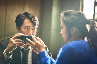‘Decision To Leave’ Trailer: Park Chan-wook’s Romantic Murder Mystery Hits Theaters On October 14 - theplaylist.net - South Korea