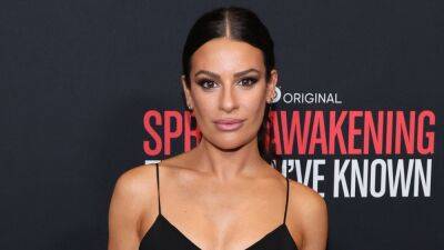 Lea Michele Pokes Fun at Rumors That She Can’t Read in First TikTok - www.etonline.com