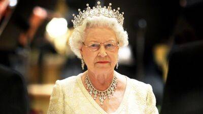 Elizabeth II - Queen Elizabeth Ii - Australian Doctor Talks Queen Elizabeth II’s Legacy and 'Honor' of Being Invited to Her Funeral (Exclusive) - etonline.com - Australia - London