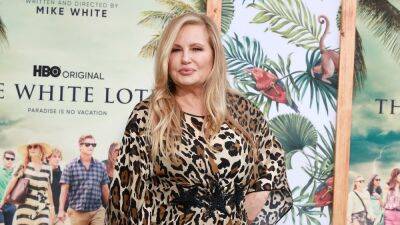 Jennifer Coolidge Had Severe Allergic Reaction to ‘White Lotus’ Spray Tan That Landed Her in the Hospital - thewrap.com - Hawaii