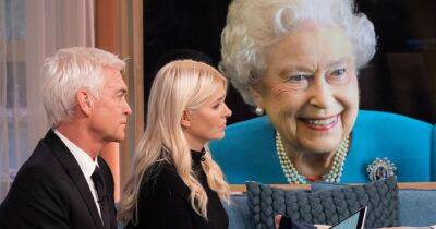 Holly Willoughby - Phillip Schofield - Susanna Reid - David Beckham - Royal staff left 'fuming' over celebrities using priority lanes to see the Queen's coffin - ok.co.uk - county Hall - city Westminster, county Hall