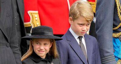 prince Harry - Meghan Markle - prince Louis - William - George - princess Kate - Williams - Princess Charlotte Appears to Scold Prince George During Queen’s Funeral, Reminds Him to Bow as Coffin Passes - usmagazine.com - Australia - Britain - city Elizabeth