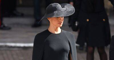prince Harry - Meghan Markle - Stella Maccartney - majesty queen Elizabeth Ii II (Ii) - Albert Hall - Every part of Meghan Markle's funeral outfit was a tribute to the Queen - ok.co.uk - county Hall - city Westminster, county Hall